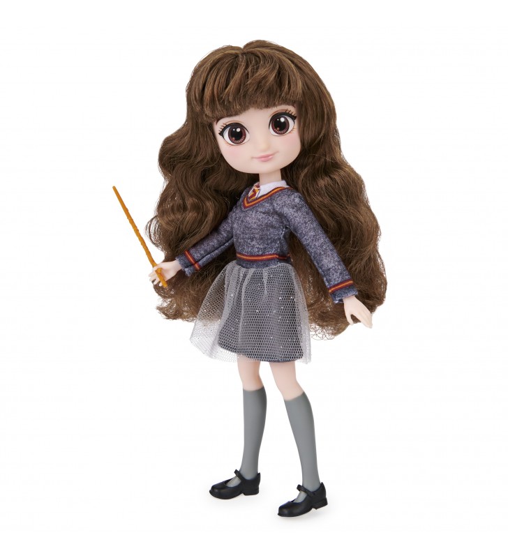 Wizarding World Bambola articolata Hermione Granger 20cm, con bacchetta e divisa di Hogwarts - dai 5 anni in su