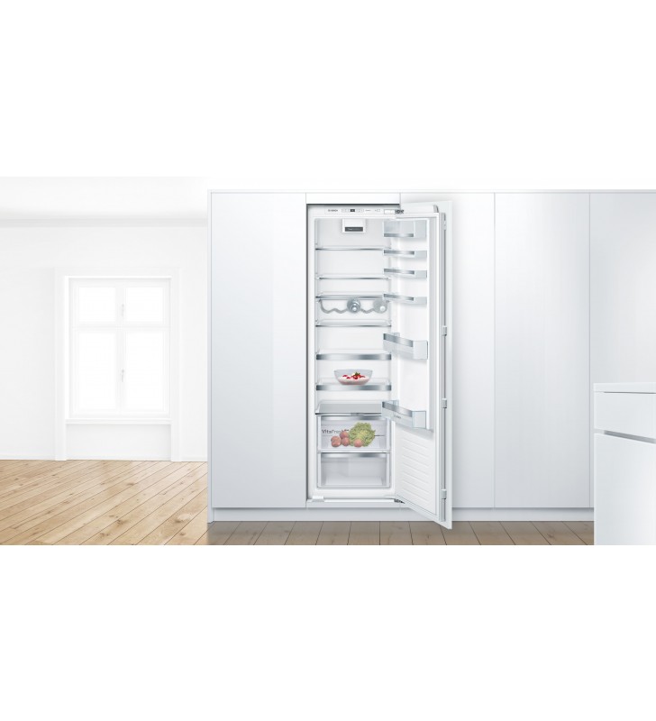 Bosch Serie 6 KIR81AFE0 frigorifero Da incasso 319 L E